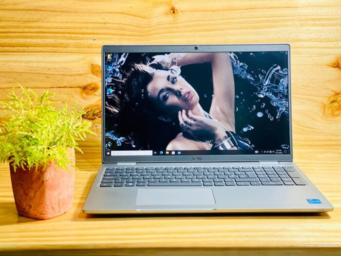 DELL Laptop Latitude 5520 9H83R Intel Core i5 11th Gen 1145G7 (2.60 GHz) 16 GB Memory 512 GB PCIe SSD Intel Iris Xe Graphics 15.6" FHD 1920 x 1080 Windows 10 Pro 64-bit - Image 2