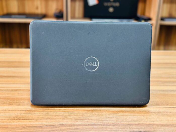 Dell Latitude 3310 2-in-1 13.1 i5 8th Gen - Image 3