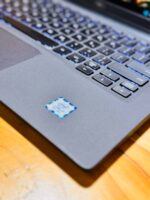 Dell Latitude 7400 i7 8TH GEN - Image 3