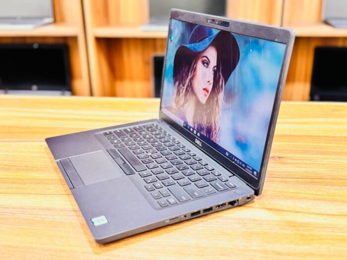 Dell Latitude 5400 i7 8th GEN - Image 4