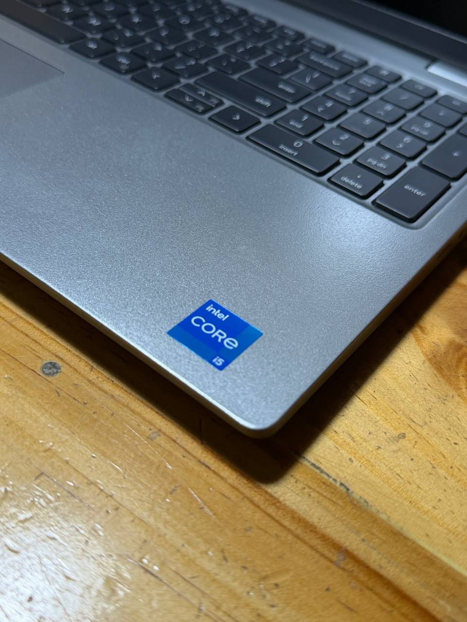 Dell Latitude 5520 Laptop | 15.6" 1920x1080 FHD | Core i5-1165G7-256GB SSD Hard Drive - 8GB RAM | 4 cores @ 4.7 GHz Win 11 Pro Silver - Image 7
