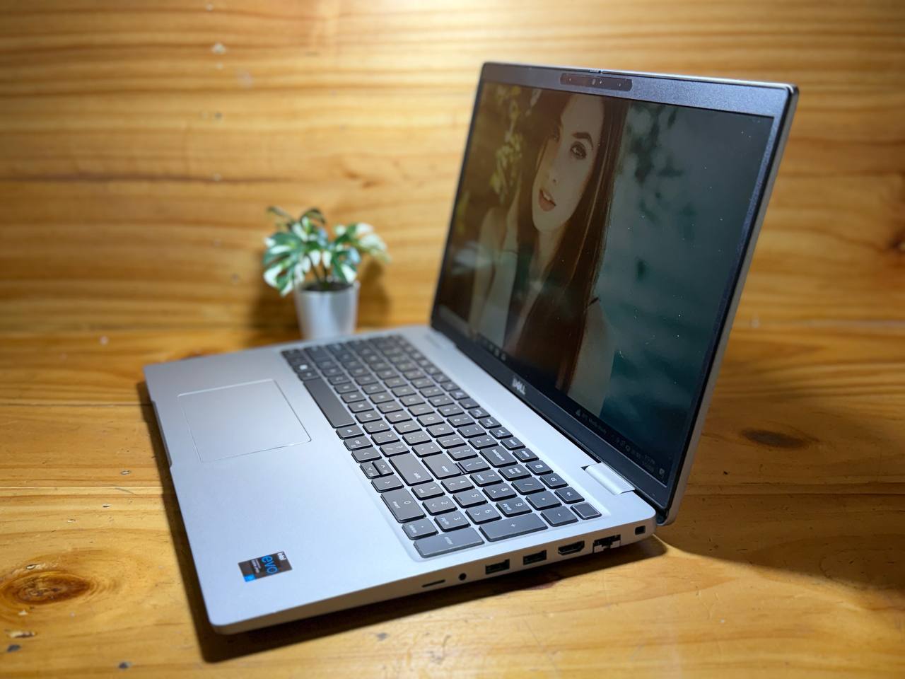Dell Precision 3570 Workstation Laptop | 15.6" 1920x1080 FHD | Core i5-1250P - 512GB SSD Hard Drive - 8GB RAM DDR 5| 12 cores @ 4.4 GHz Win 11 Pro Silver - Image 3